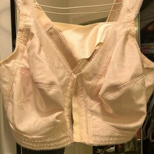 Playtex® 18 Hour® Front-Close With Flex Back Bra - 4695 -Size 46 C